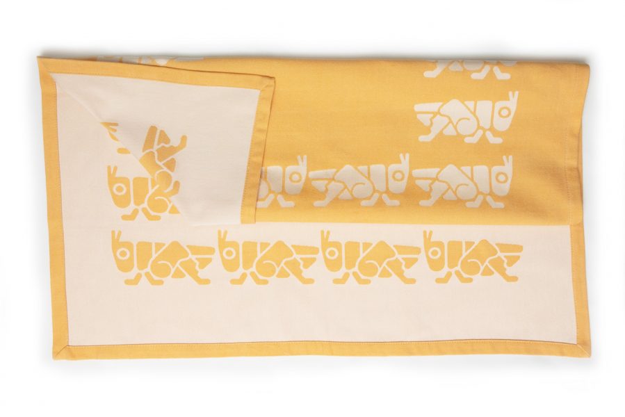 2. SERVILLETA AVANT GARDE DISEÑO CHAPULIN CRUDO:ORO